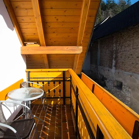 Gæstehus And Jerman 3*